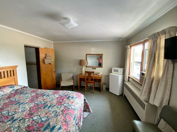 Spartan Motel: 1900 W Wisconsin St, Sparta, WI 54656